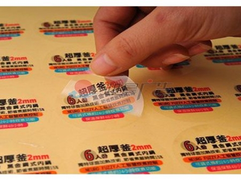 不干胶印刷过程中看样的注意事项